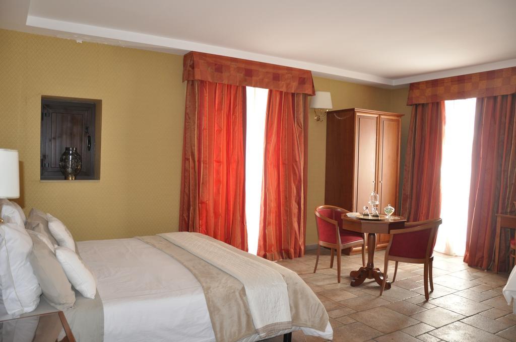 De Curtis 3 Stelle Guest house 3*